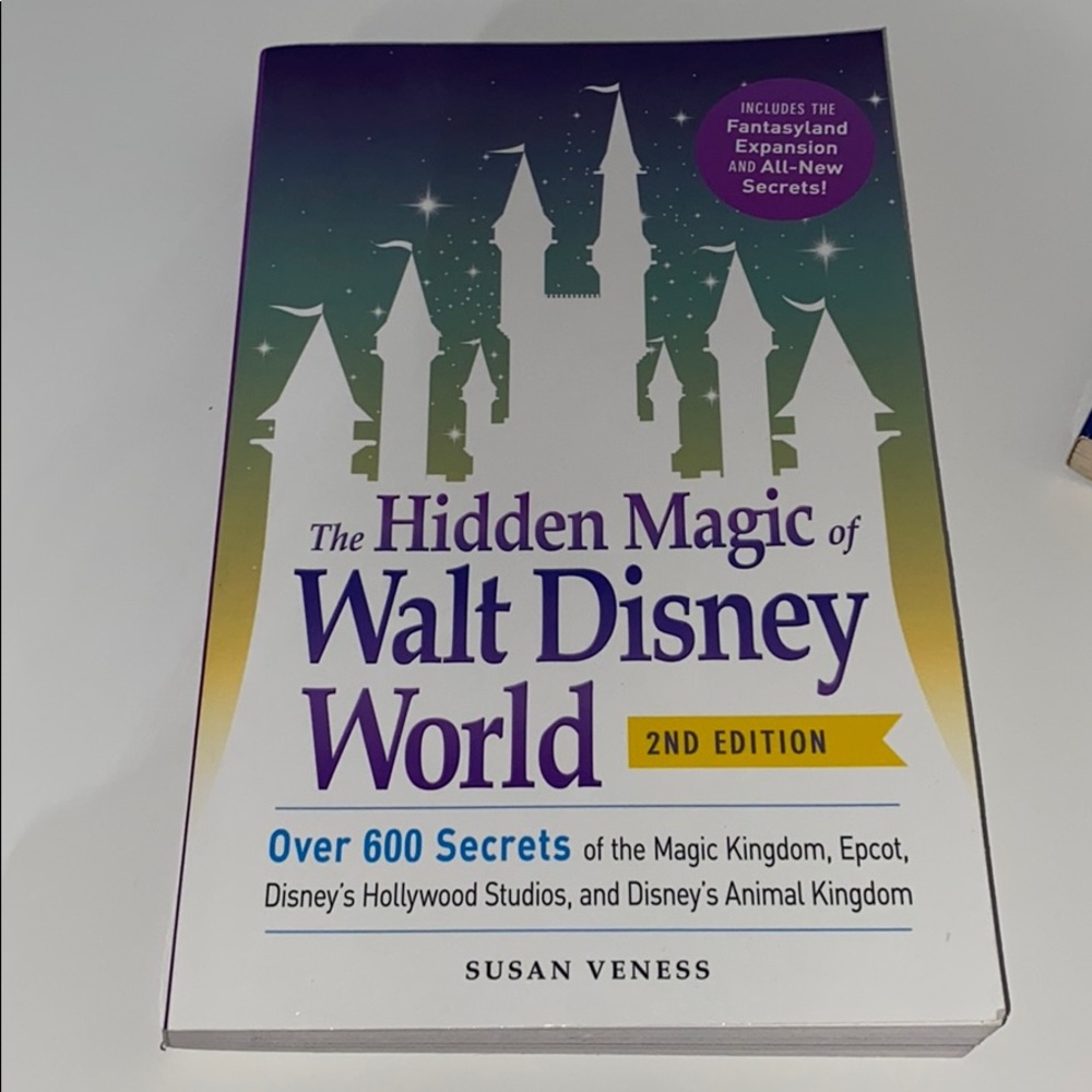 Disney Books - Picture 2 of 5